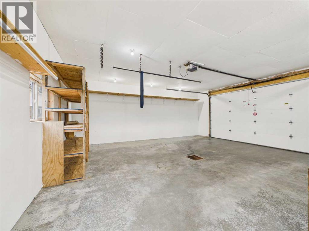 22 Whiterock Close - 24
