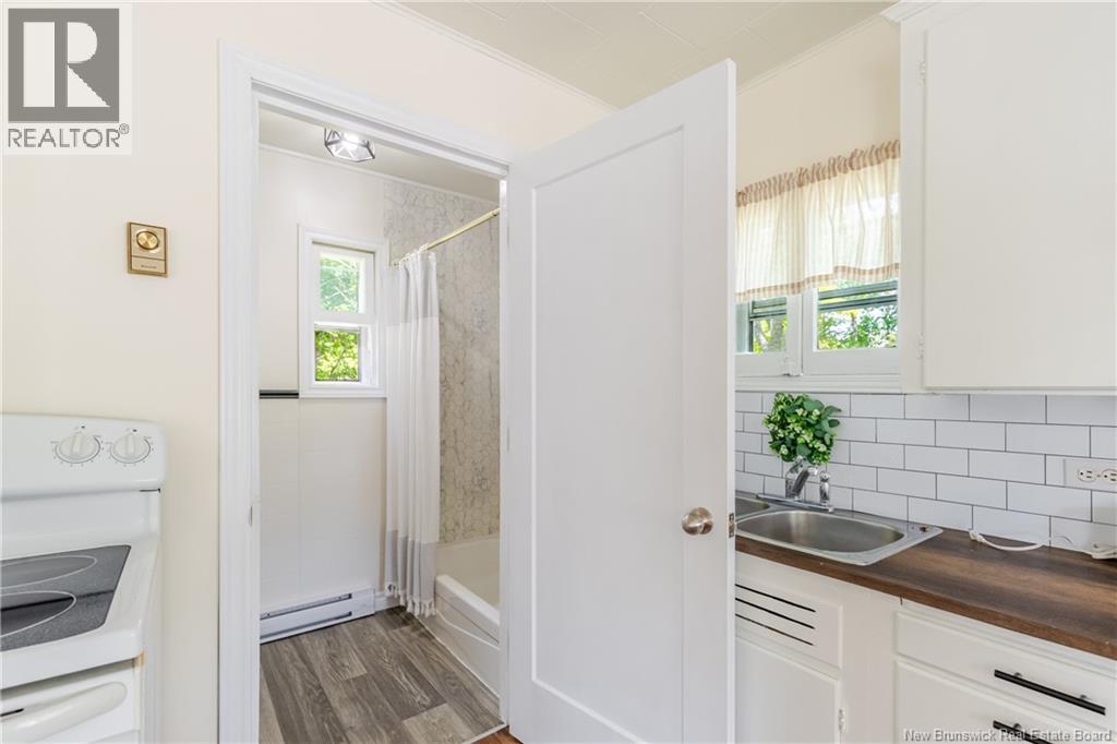35 First Avenue - Image 6