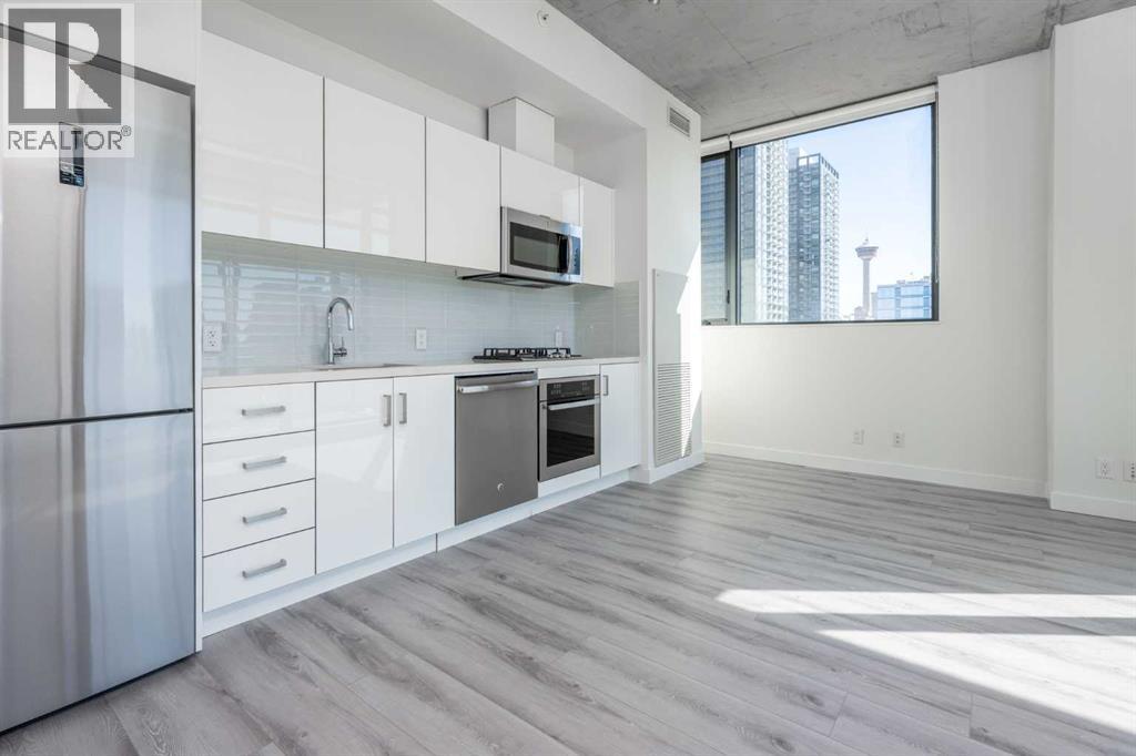1010 6 Street Southwest - Photo 9