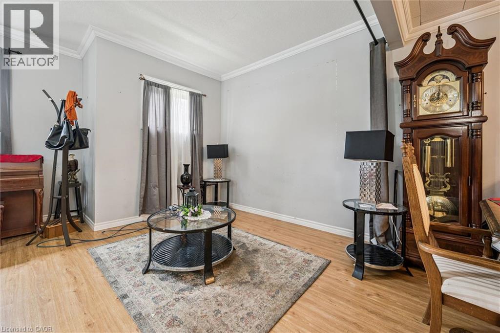 27 ROSEVIEW Avenue - Image 12