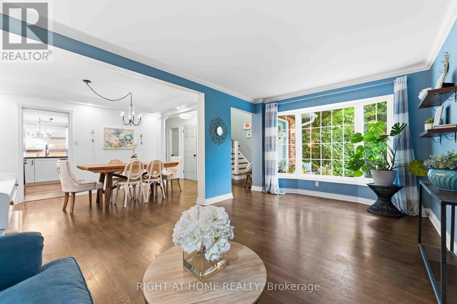 3 Bed, 3 Bath House for Sale in Ottawa – 25 WATERTON CRESCENT, Ottawa – MLS# X13672486 - Image 8