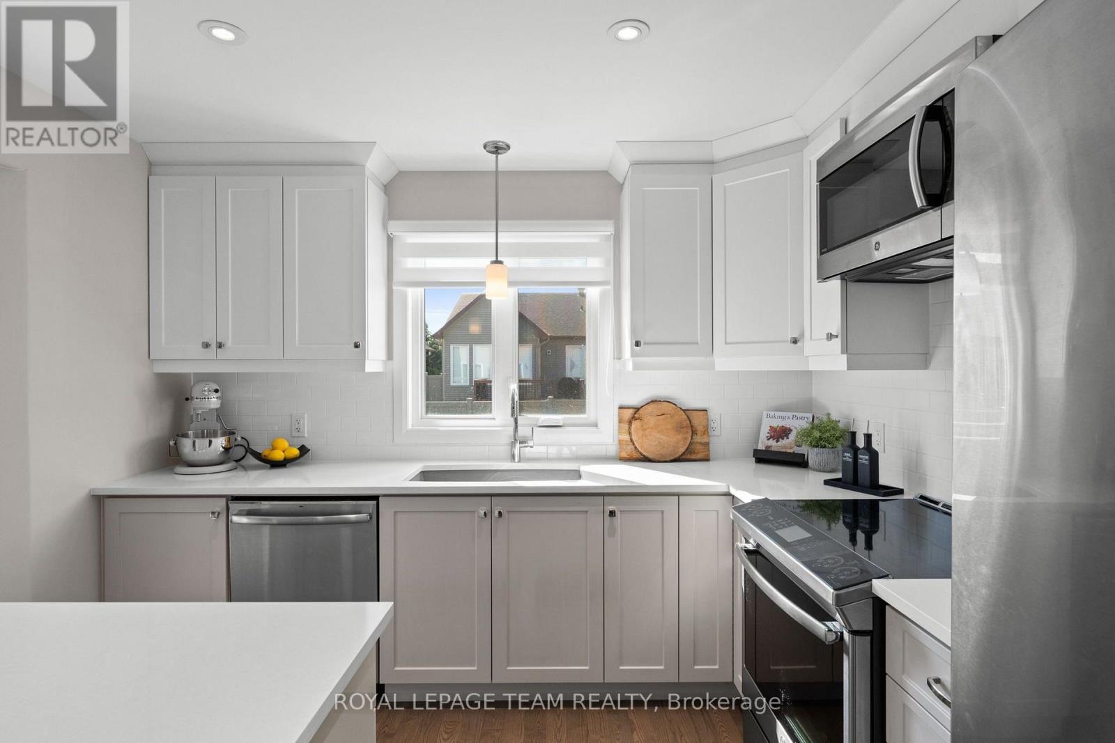3 Bed, 3 Bath House for Sale in Russell – 408 TWILIGHT AVENUE, Russell – MLS# X13672524 - Image 13