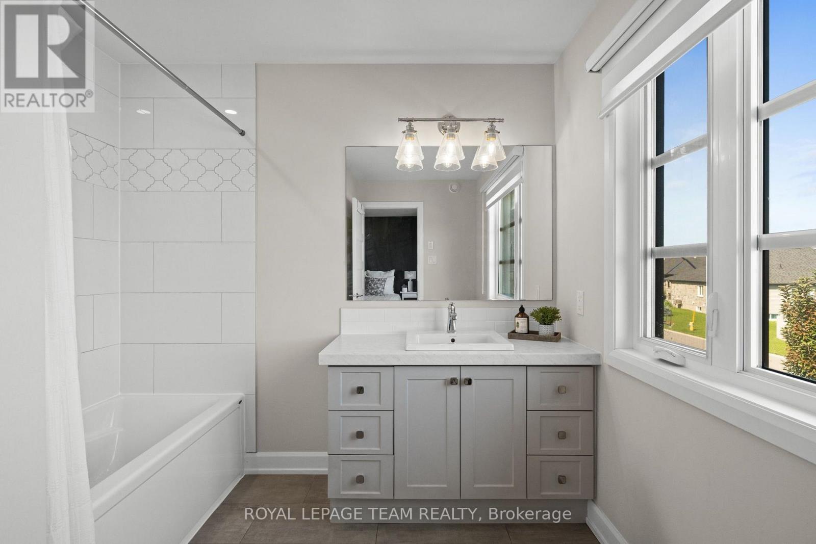 3 Bed, 3 Bath House for Sale in Russell – 408 TWILIGHT AVENUE, Russell – MLS# X13672524 - Image 24