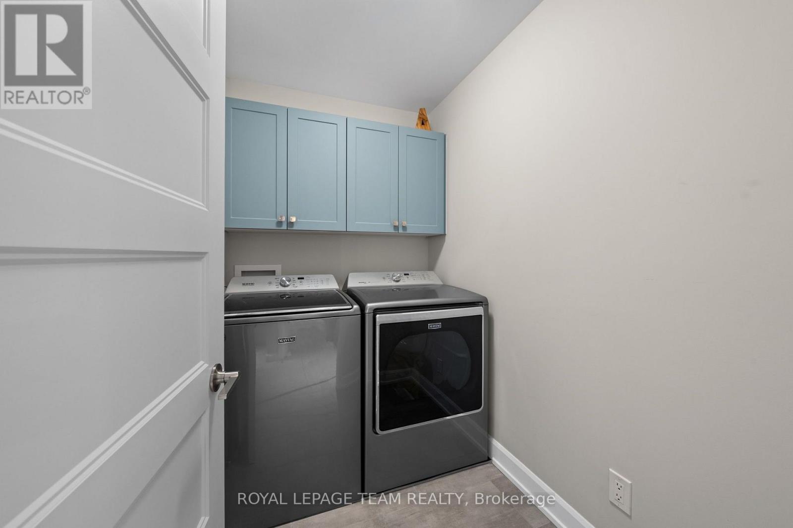 408 TWILIGHT AVENUE - 31