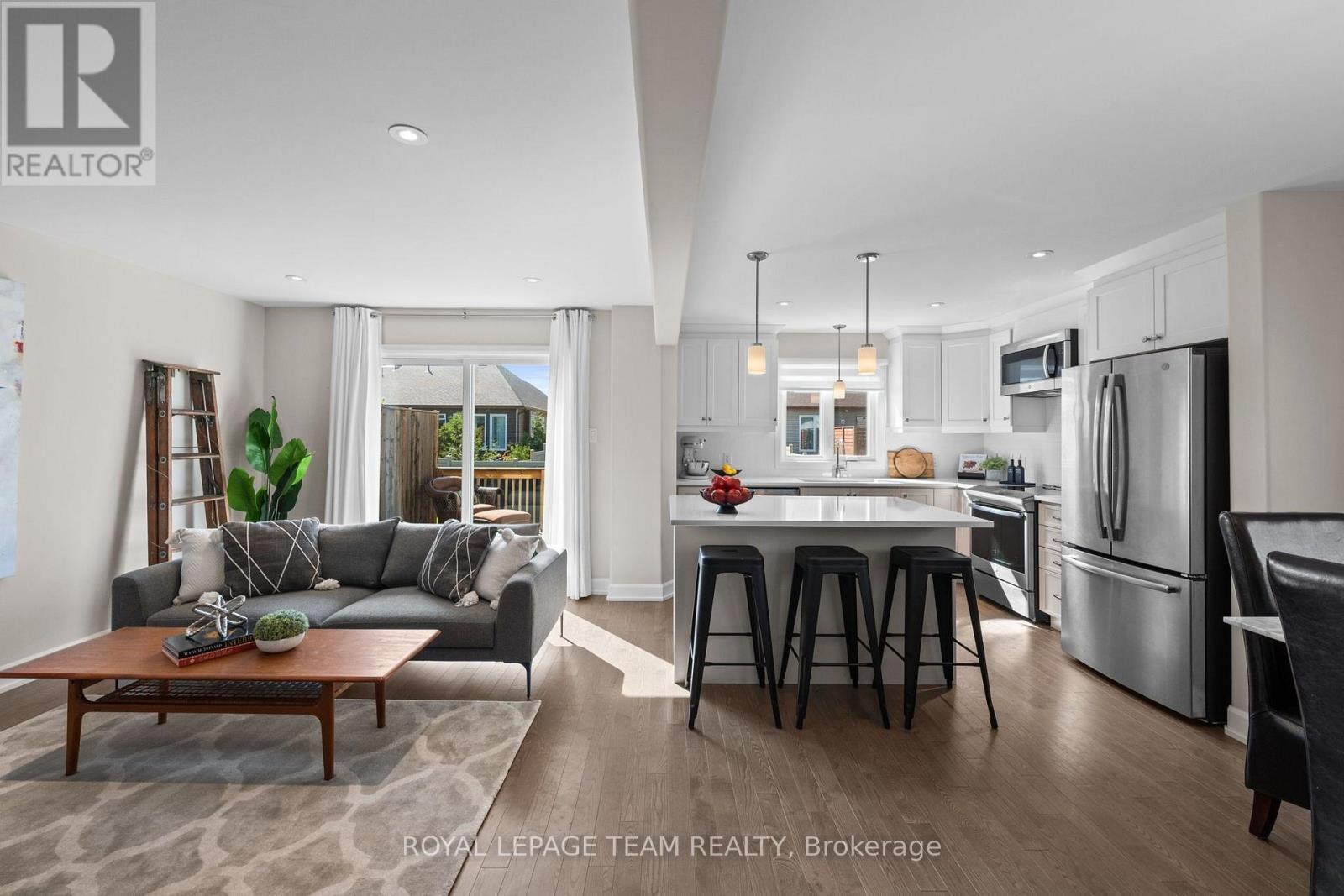 3 Bed, 3 Bath House for Sale in Russell – 408 TWILIGHT AVENUE, Russell – MLS# X13672524 - Image 8