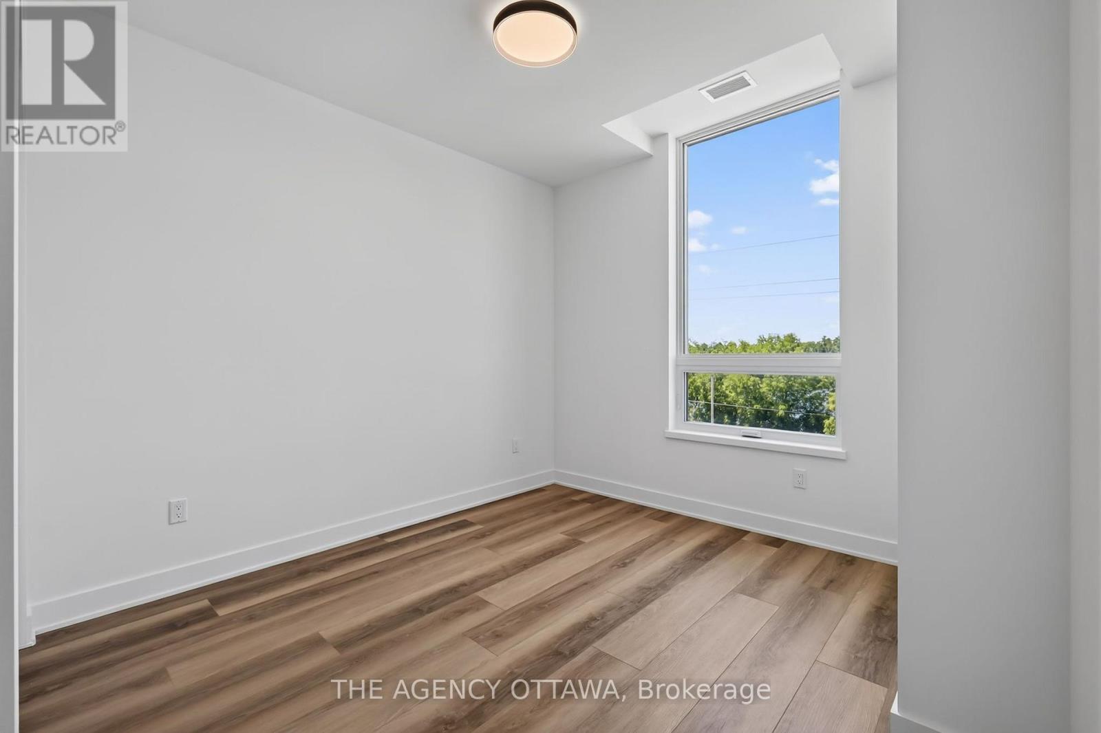 1 Bed, 1 Bath Apartment for Sale in Ottawa – 308 – 3085 RIVERSIDE DRIVE, Ottawa – MLS# X13672544 - Image 10