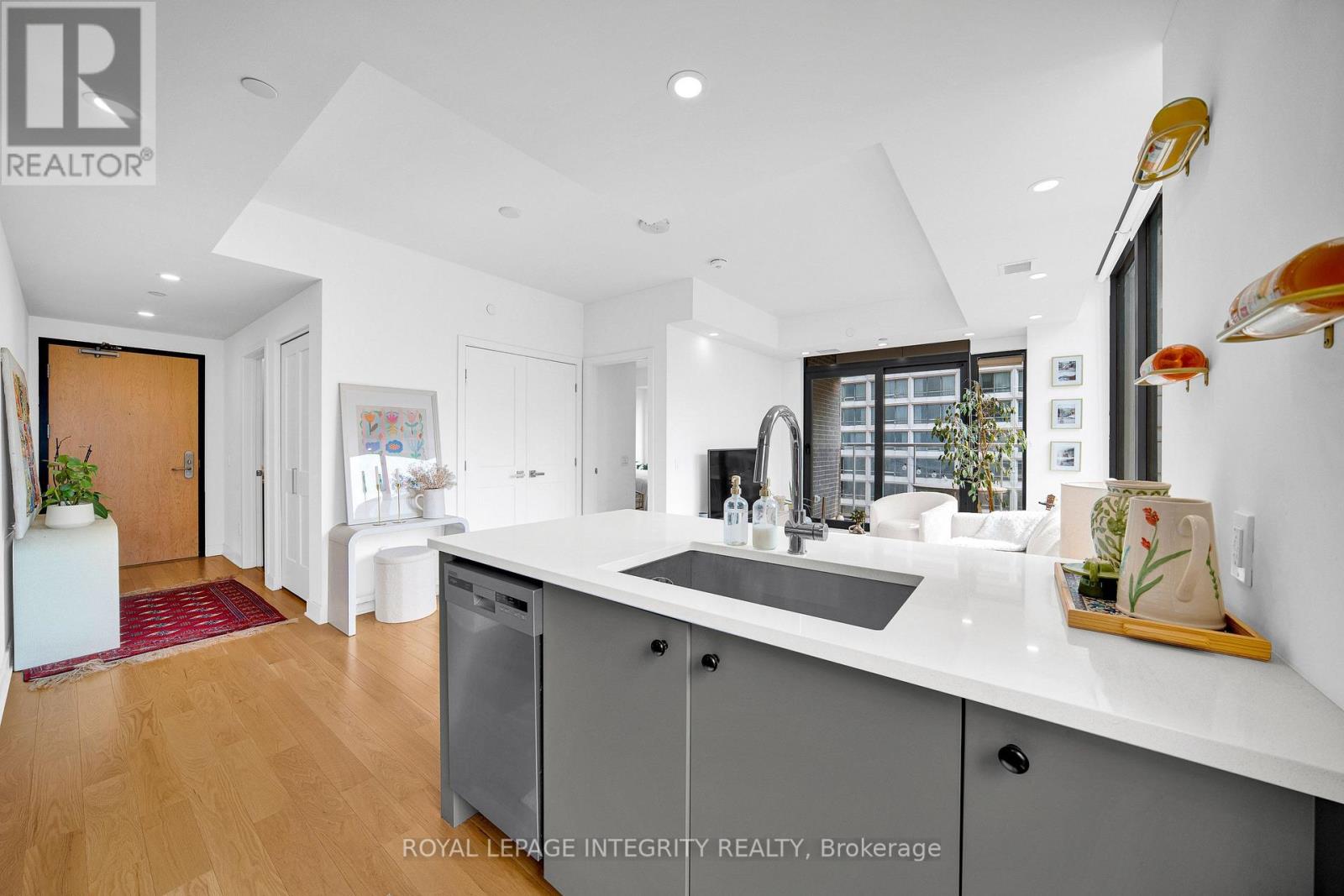 1 Bed, 1 Bath House for Sale in Ottawa – 1907 – 340 QUEEN STREET, Ottawa – MLS# X13672580 - Image 15