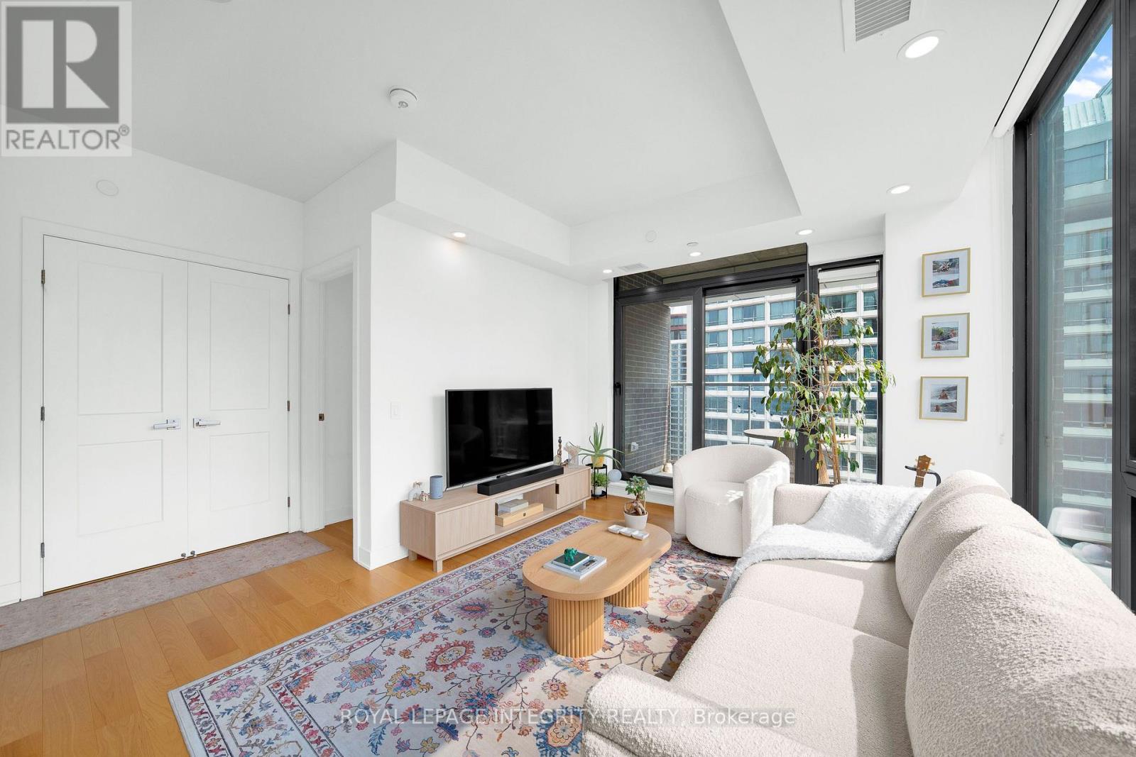 #1907 340 QUEEN STREET - 25