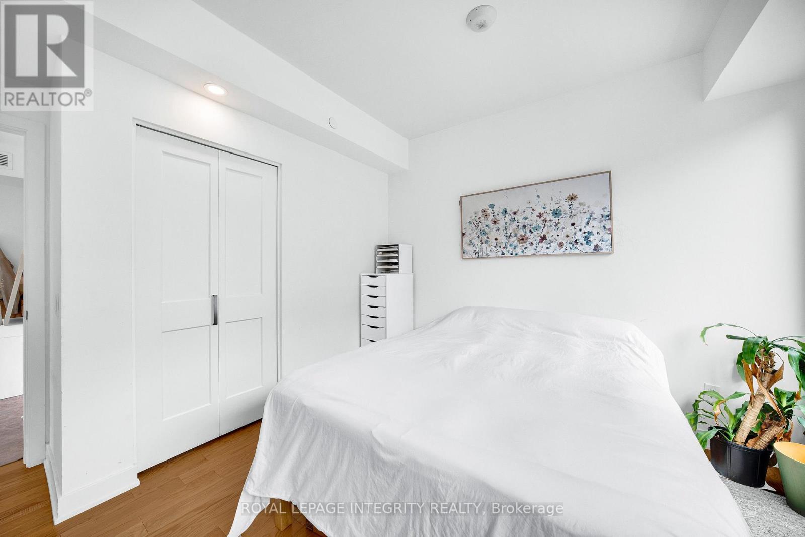 1 Bed, 1 Bath House for Sale in Ottawa – 1907 – 340 QUEEN STREET, Ottawa – MLS# X13672580 - Image 29