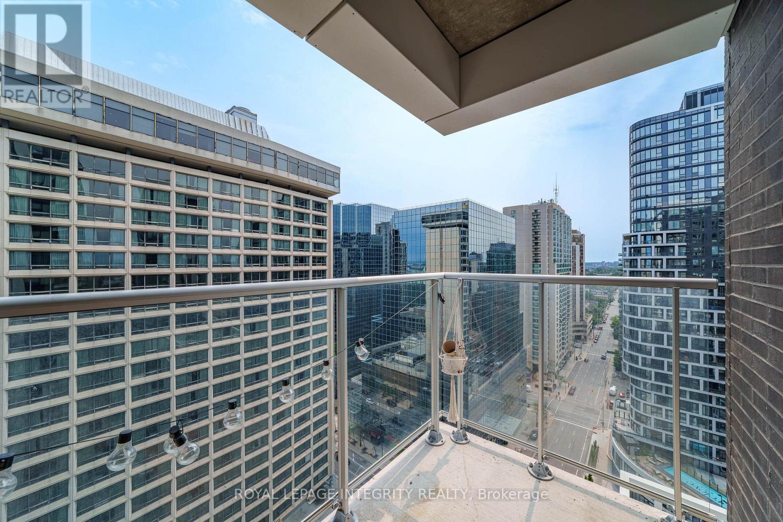 #1907 340 QUEEN STREET - 31