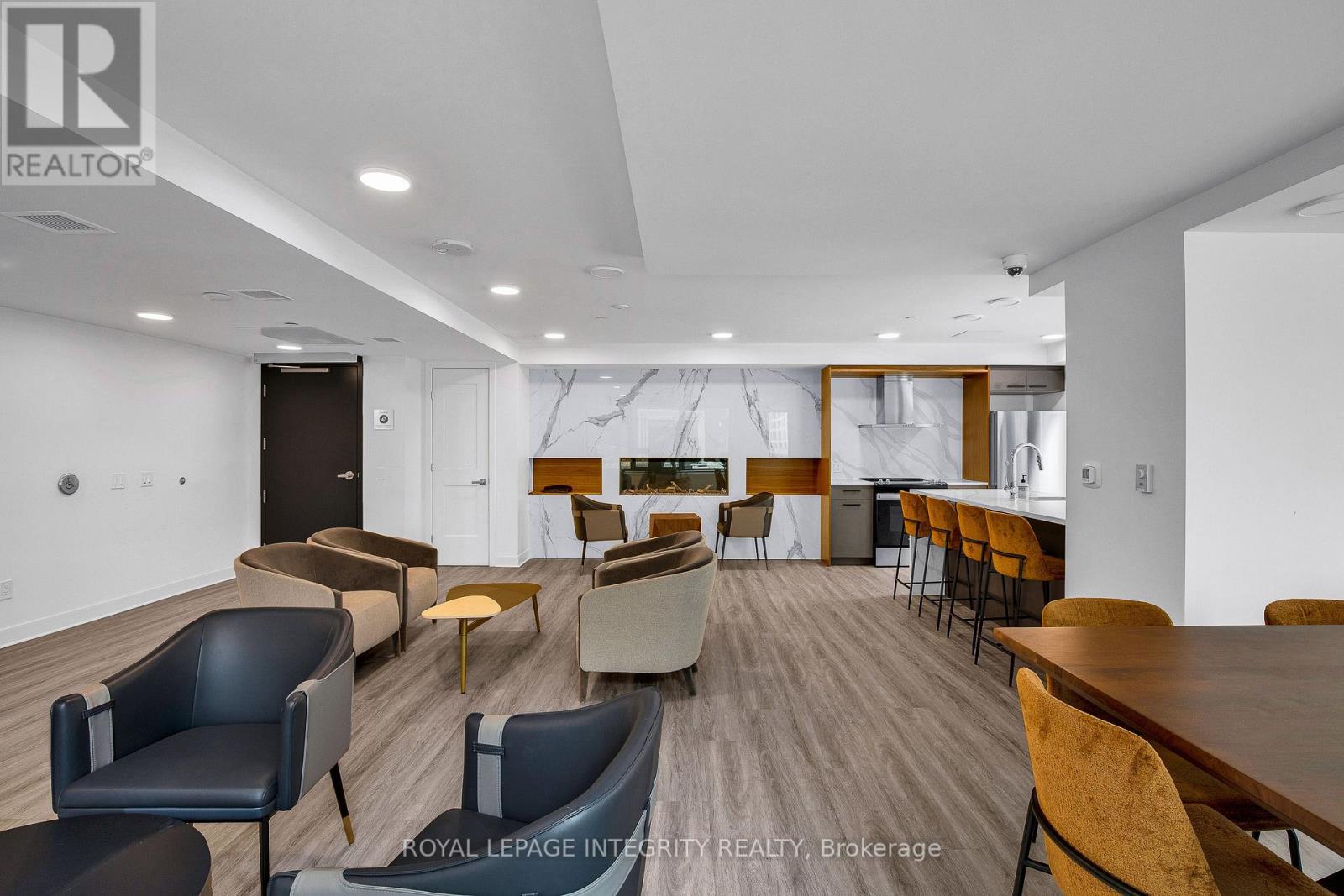 1 Bed, 1 Bath House for Sale in Ottawa – 1907 – 340 QUEEN STREET, Ottawa – MLS# X13672580 - Image 37