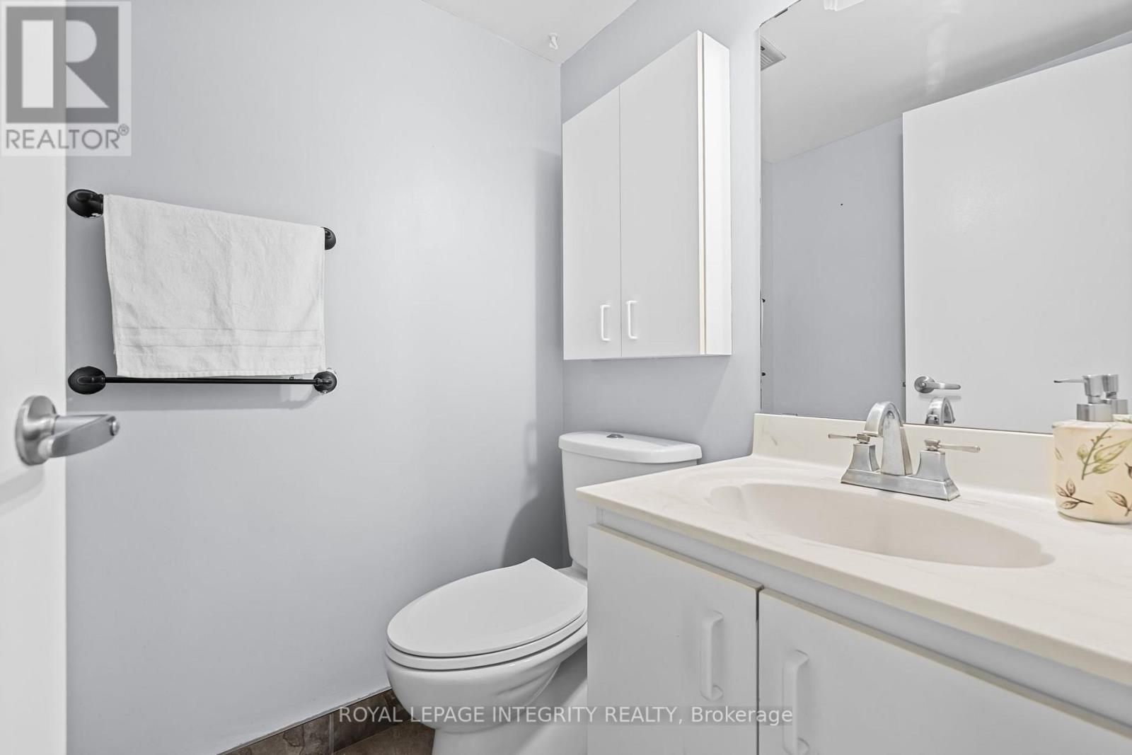 3 Bed, 2 Bath House for Sale in Ottawa – 1406 – 2625 REGINA STREET, Ottawa – MLS# X13672582 - Image 16