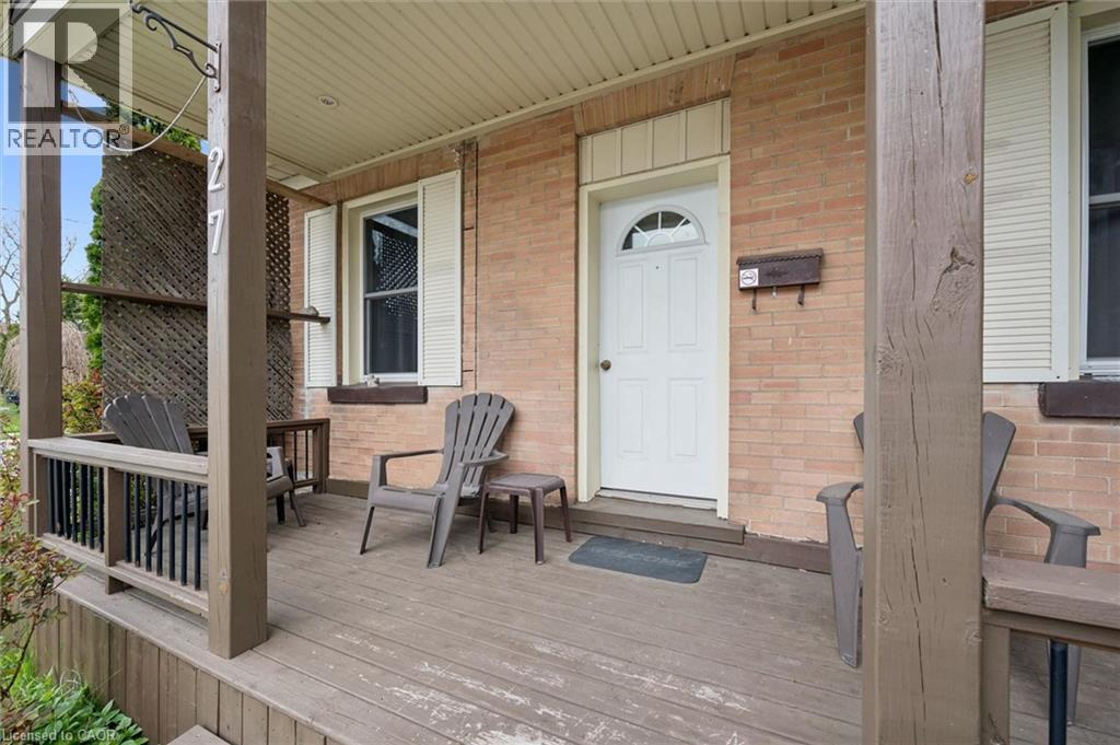 27 ROSEVIEW Avenue - Image 5