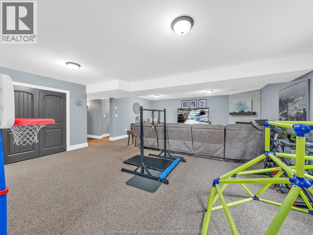 1385 PASCAL AVENUE - Image 28