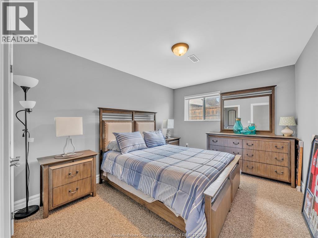 1385 PASCAL AVENUE - Image 35