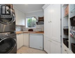 4594 Teviot Place, North Vancouver, BC V7R4M5 Photo 25