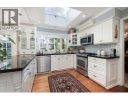4594 Teviot Place, North Vancouver, BC V7R4M5 Photo 8