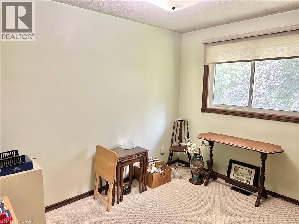44 DOUGLAS Avenue - Image 19