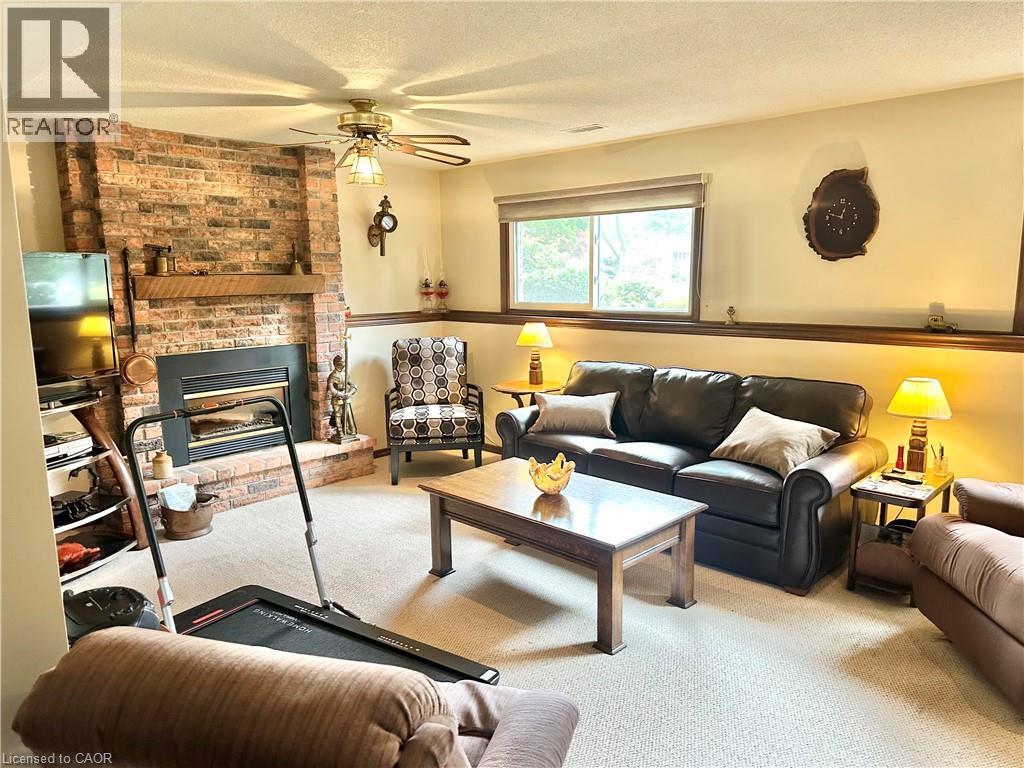44 DOUGLAS Avenue - Image 21