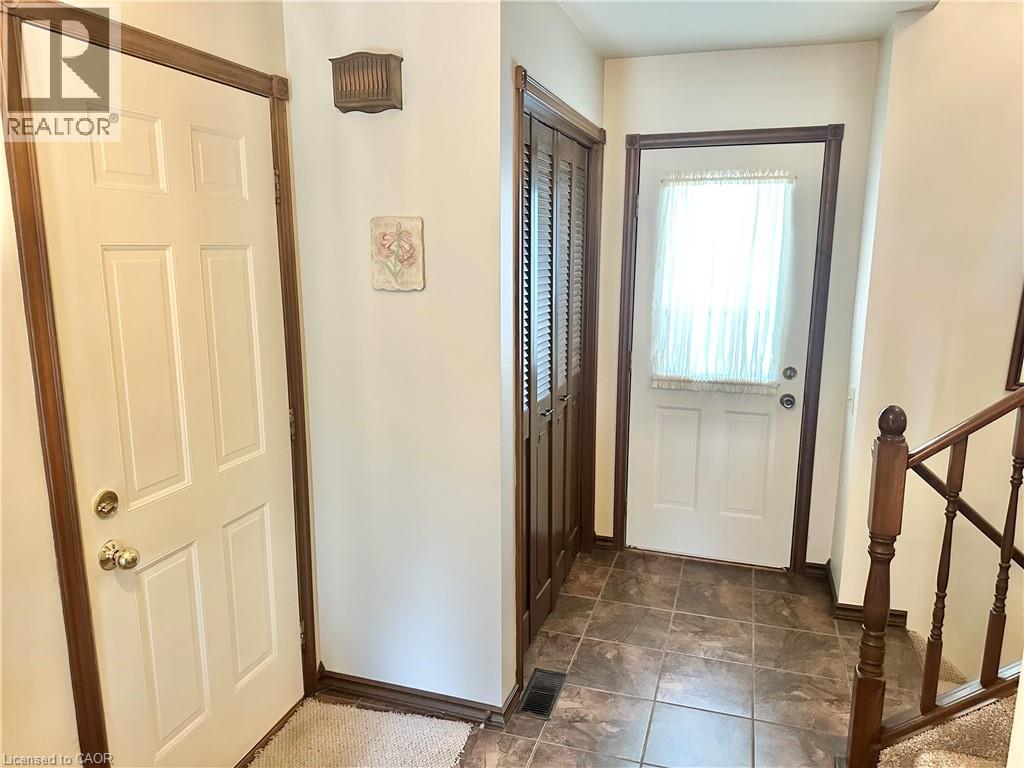 44 DOUGLAS Avenue - Image 3