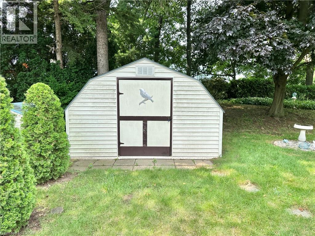 44 DOUGLAS Avenue - Image 36