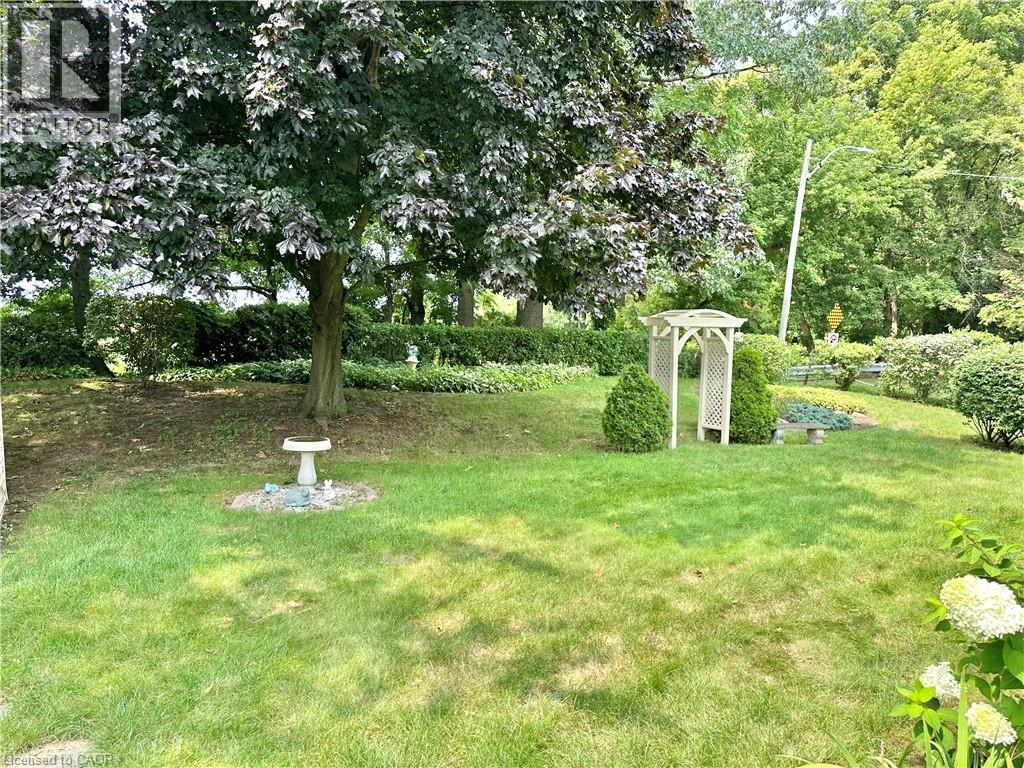 44 DOUGLAS Avenue - Image 37