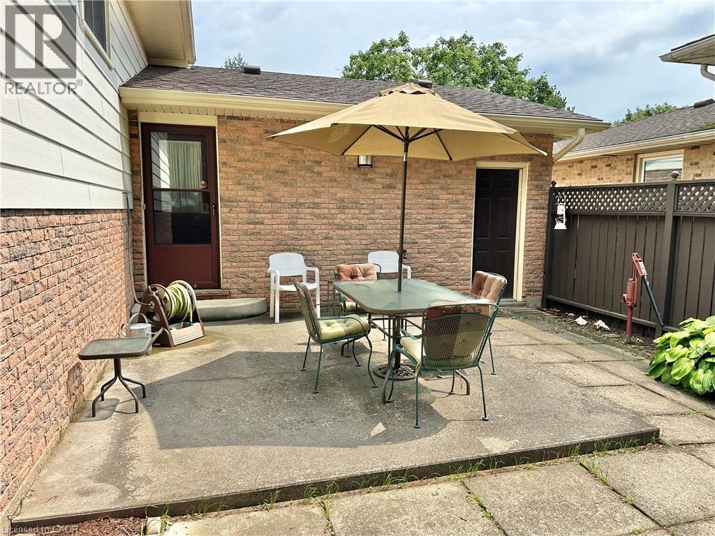 44 DOUGLAS Avenue - Image 38