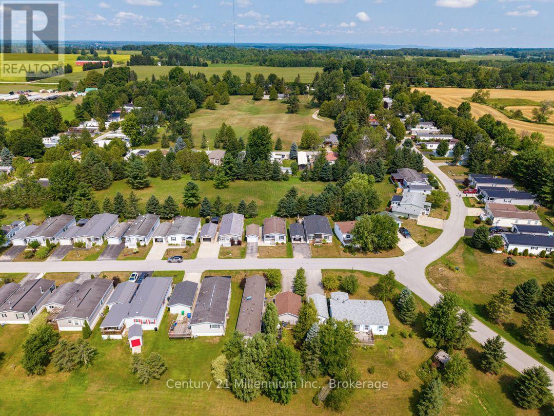 110 ROSEWOOD DRIVE - 8