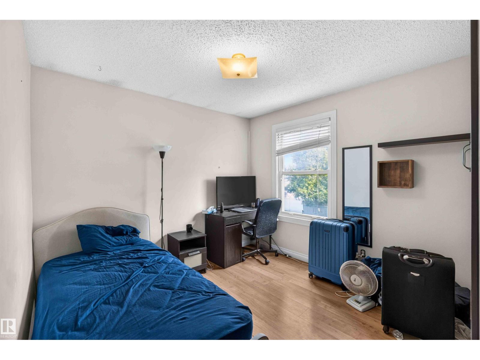 17127 109 Street NW - Photo 19