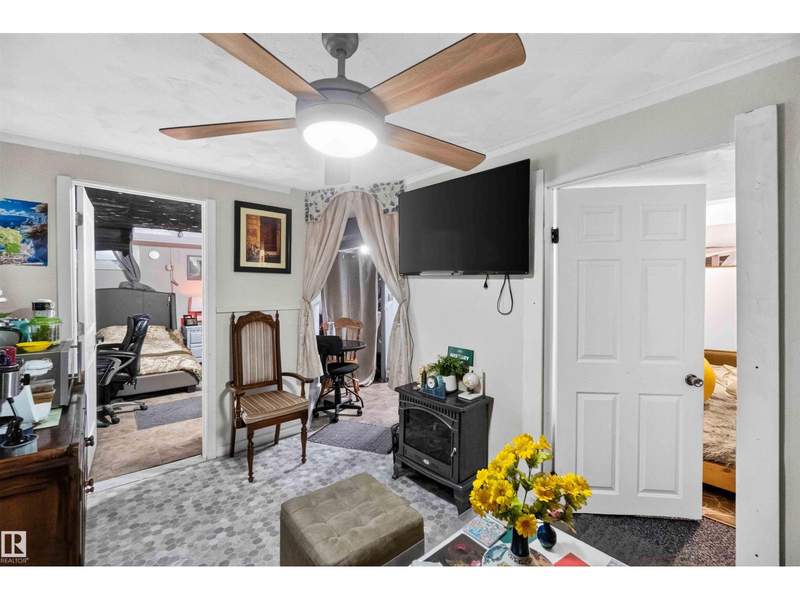 17127 109 ST NW - 24