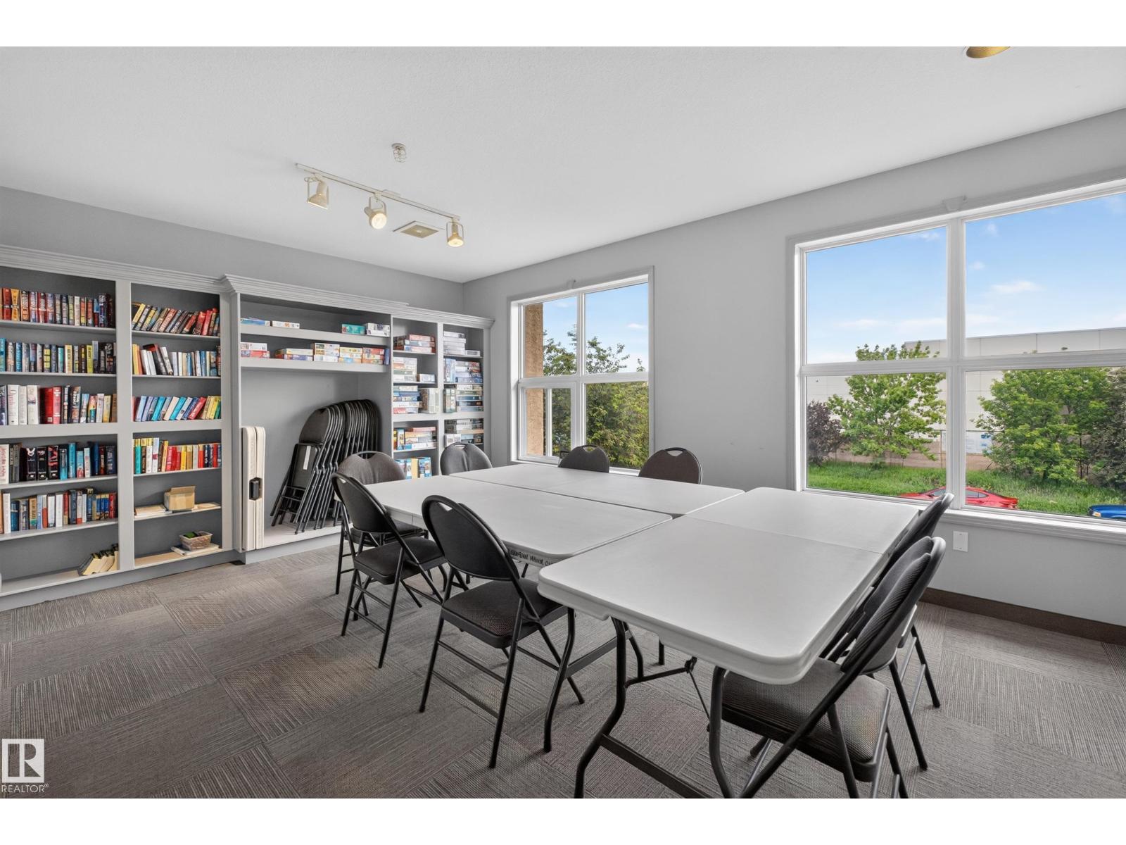 #105 10421 42 AV NW - 17