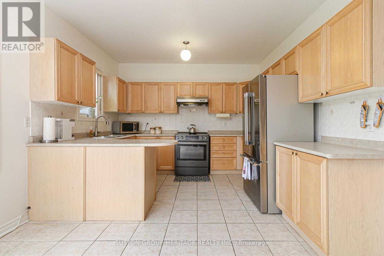 4 DIVINE DRIVE - Image 17