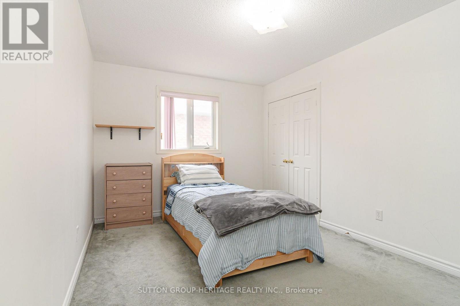 4 DIVINE DRIVE - Image 37