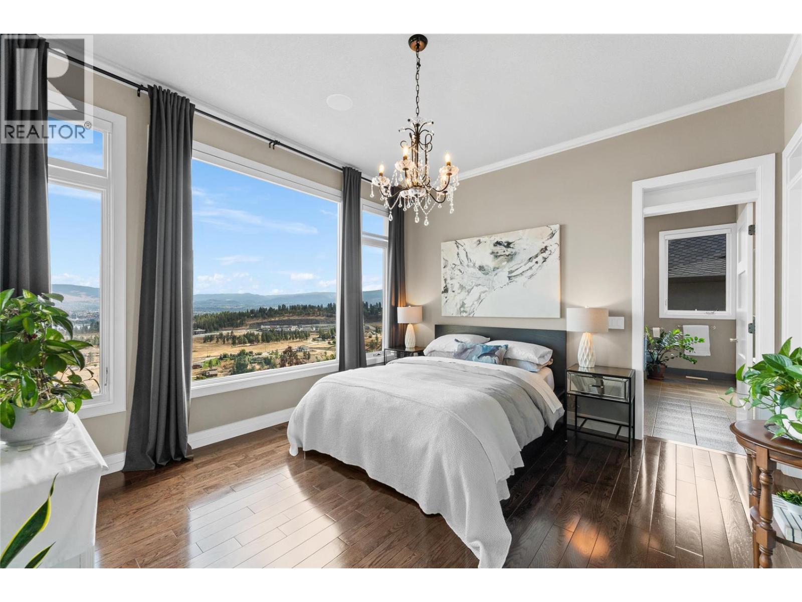 1825 Scott Crescent, West Kelowna