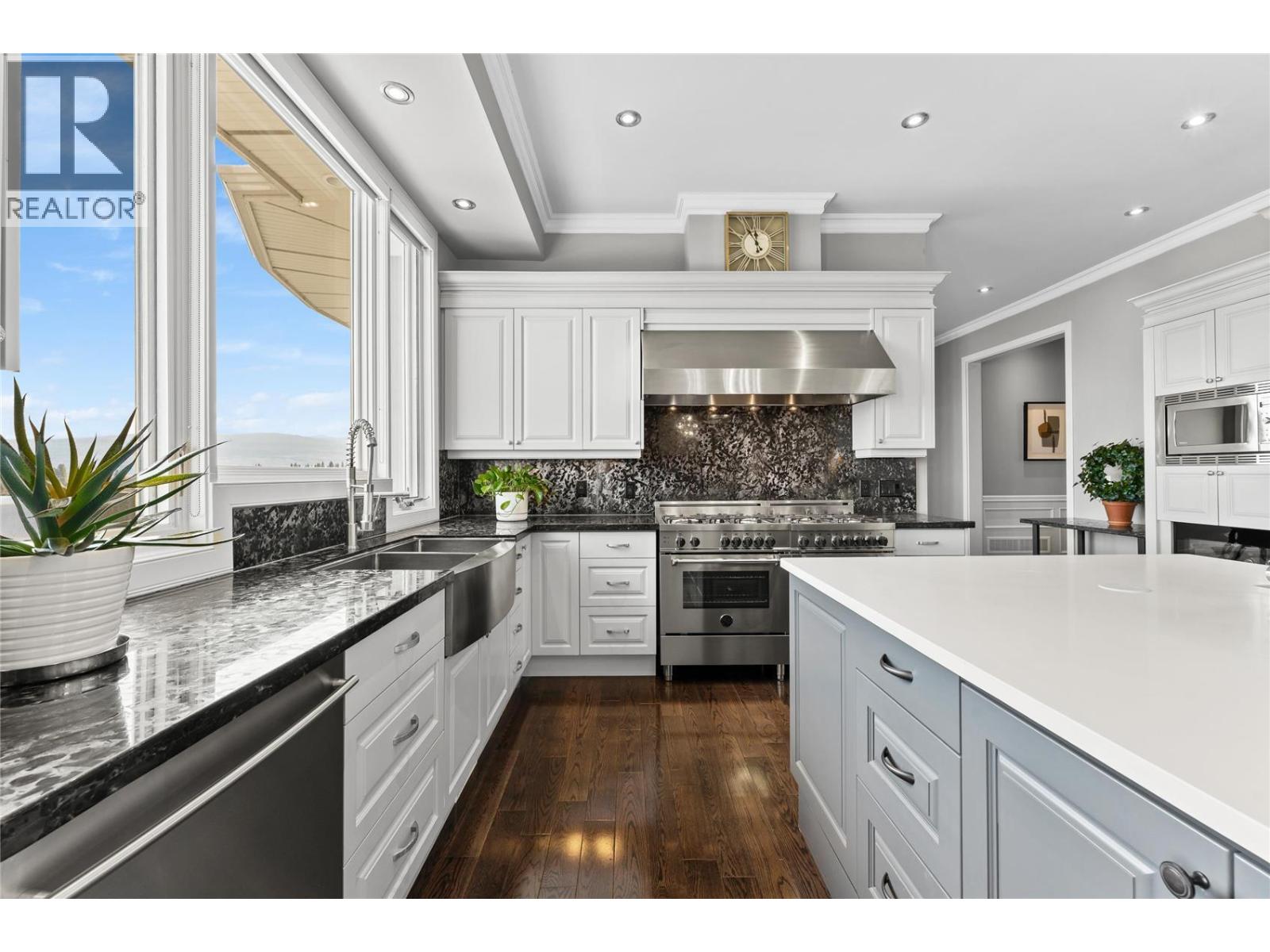 1825 Scott Crescent, West Kelowna