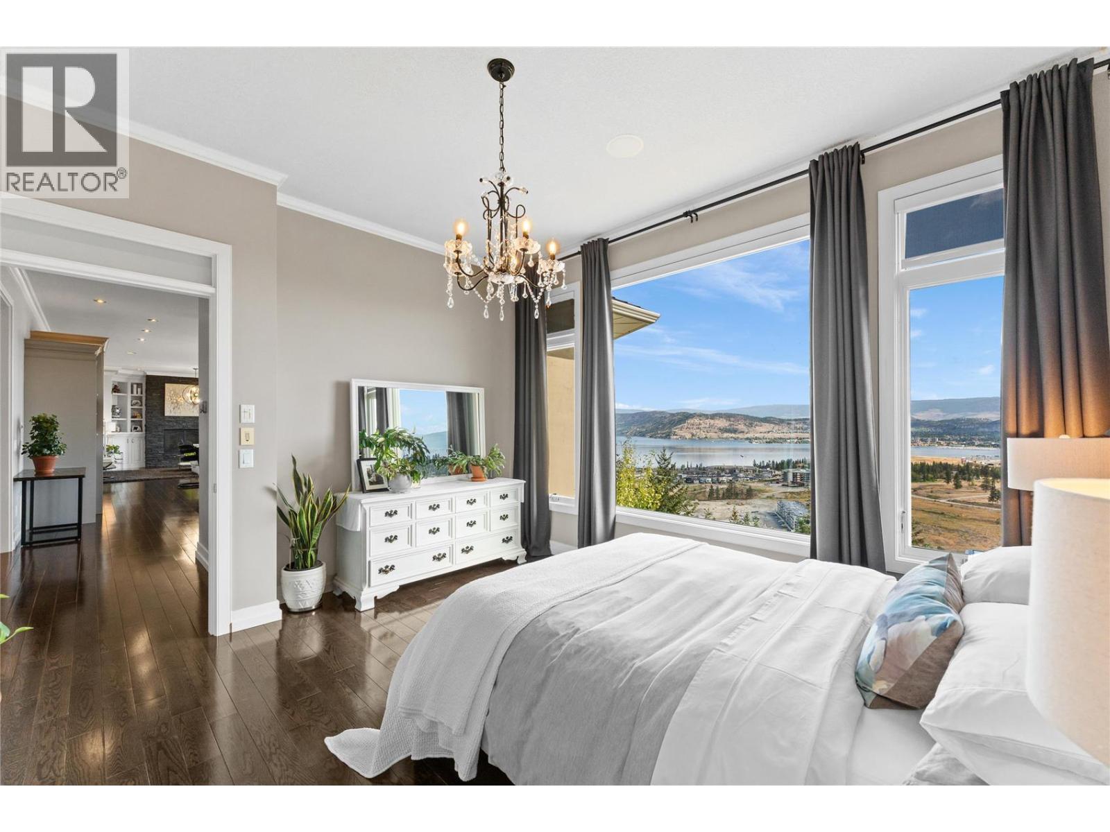 1825 Scott Crescent, West Kelowna