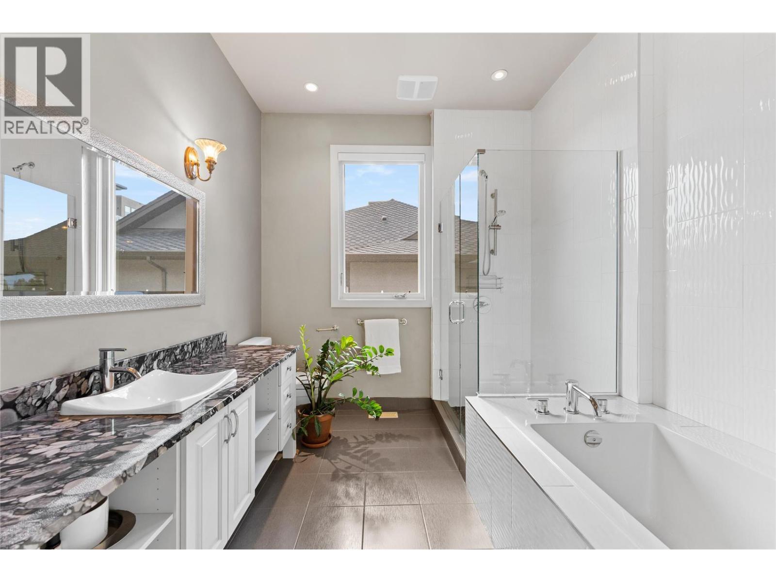 1825 Scott Crescent, West Kelowna