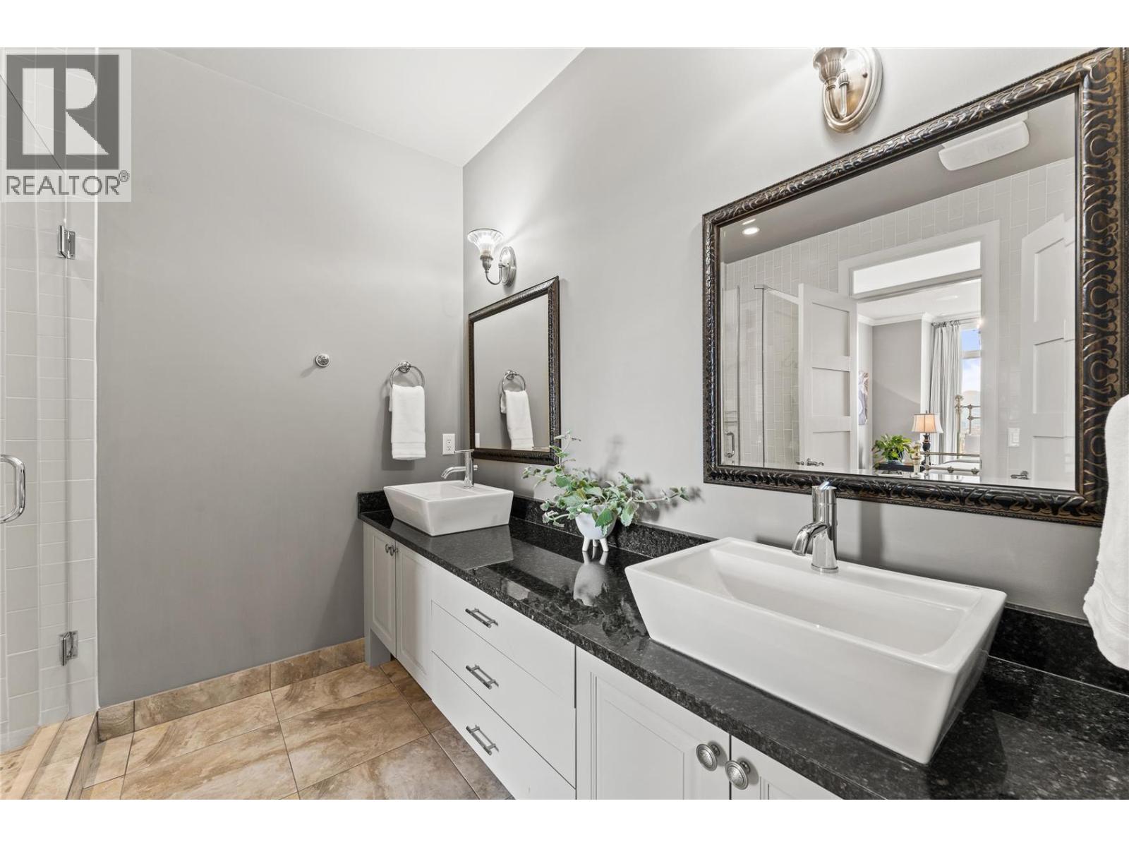 1825 Scott Crescent, West Kelowna