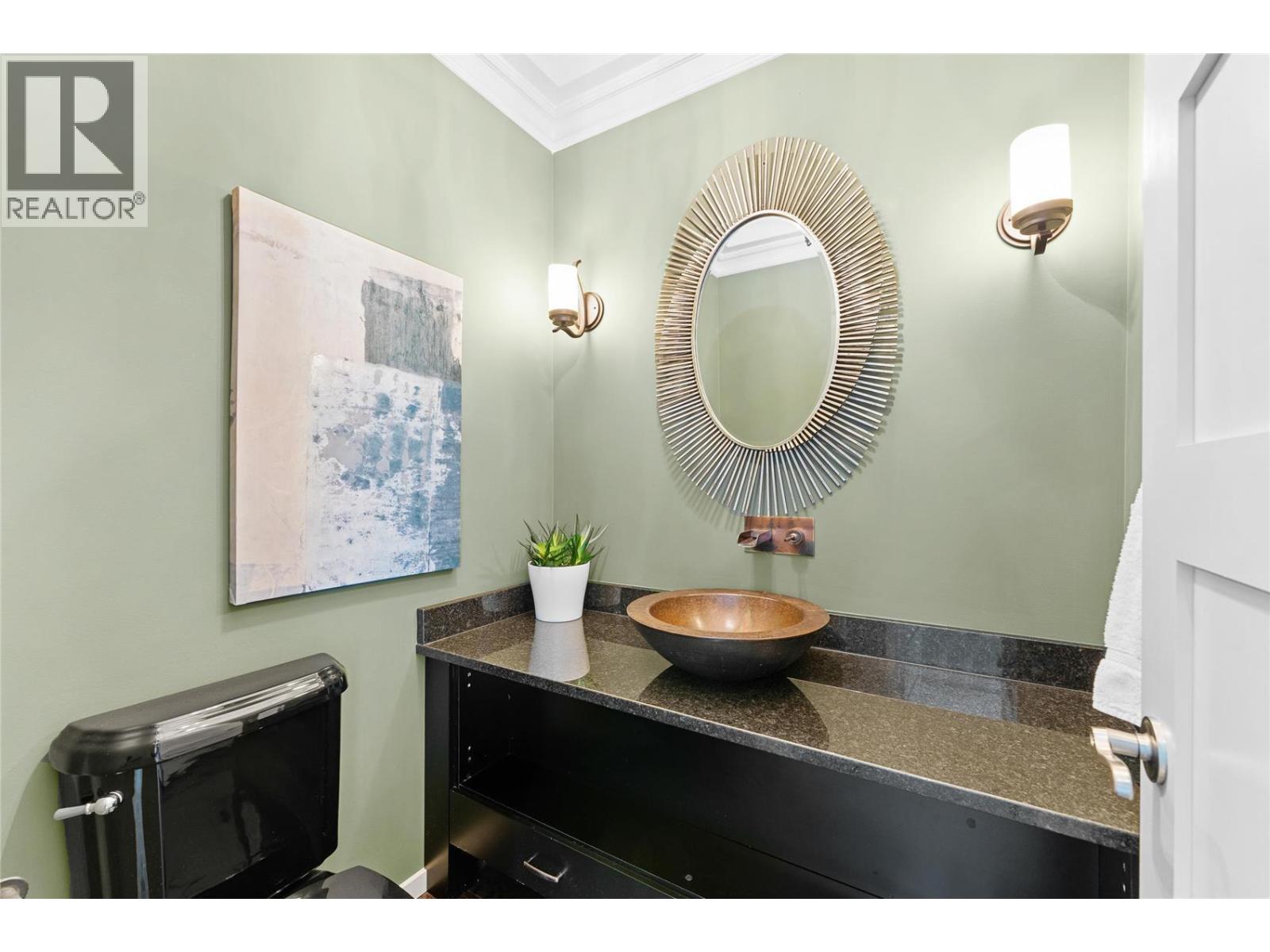 1825 Scott Crescent, West Kelowna
