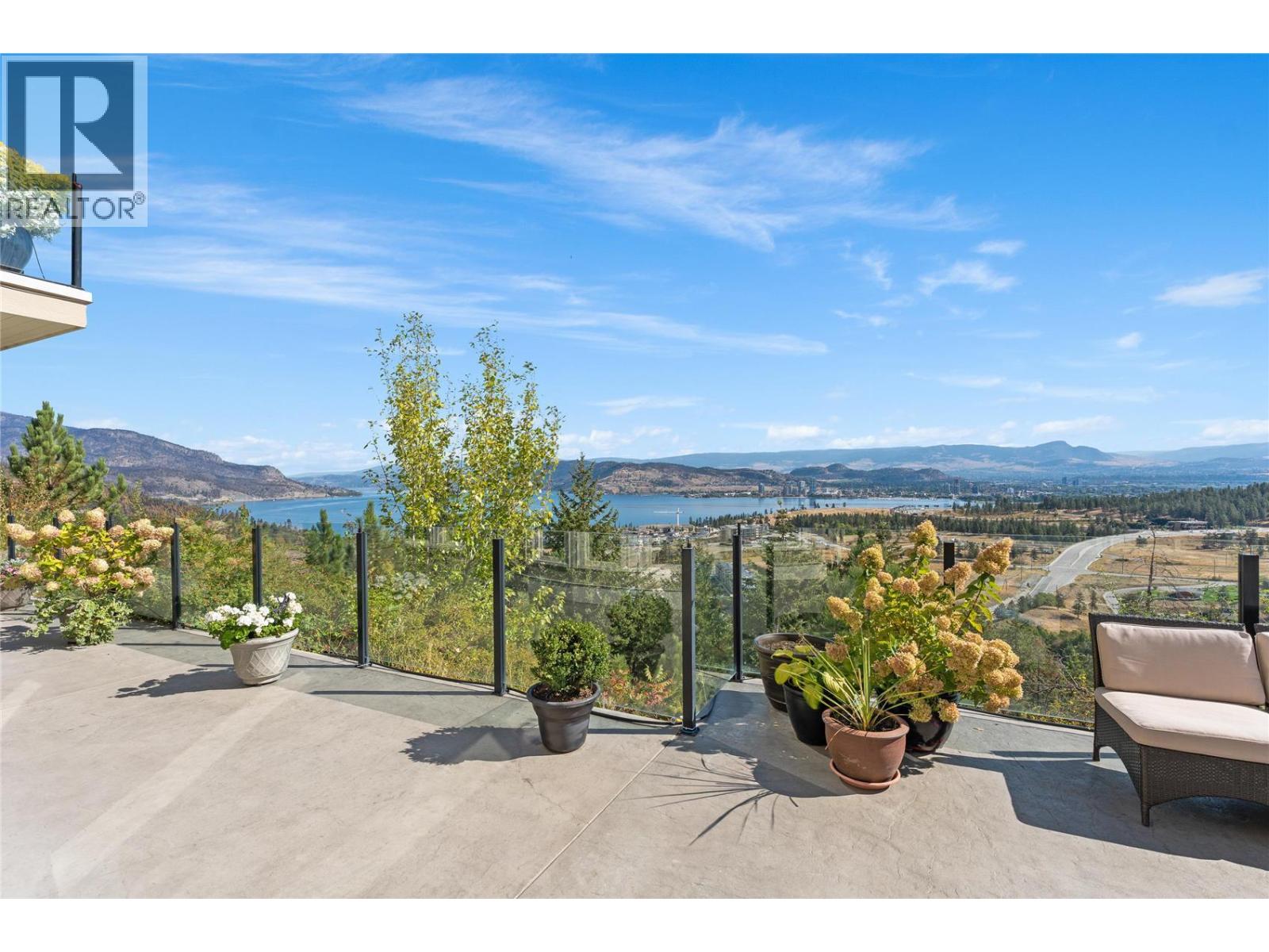 1825 Scott Crescent, West Kelowna