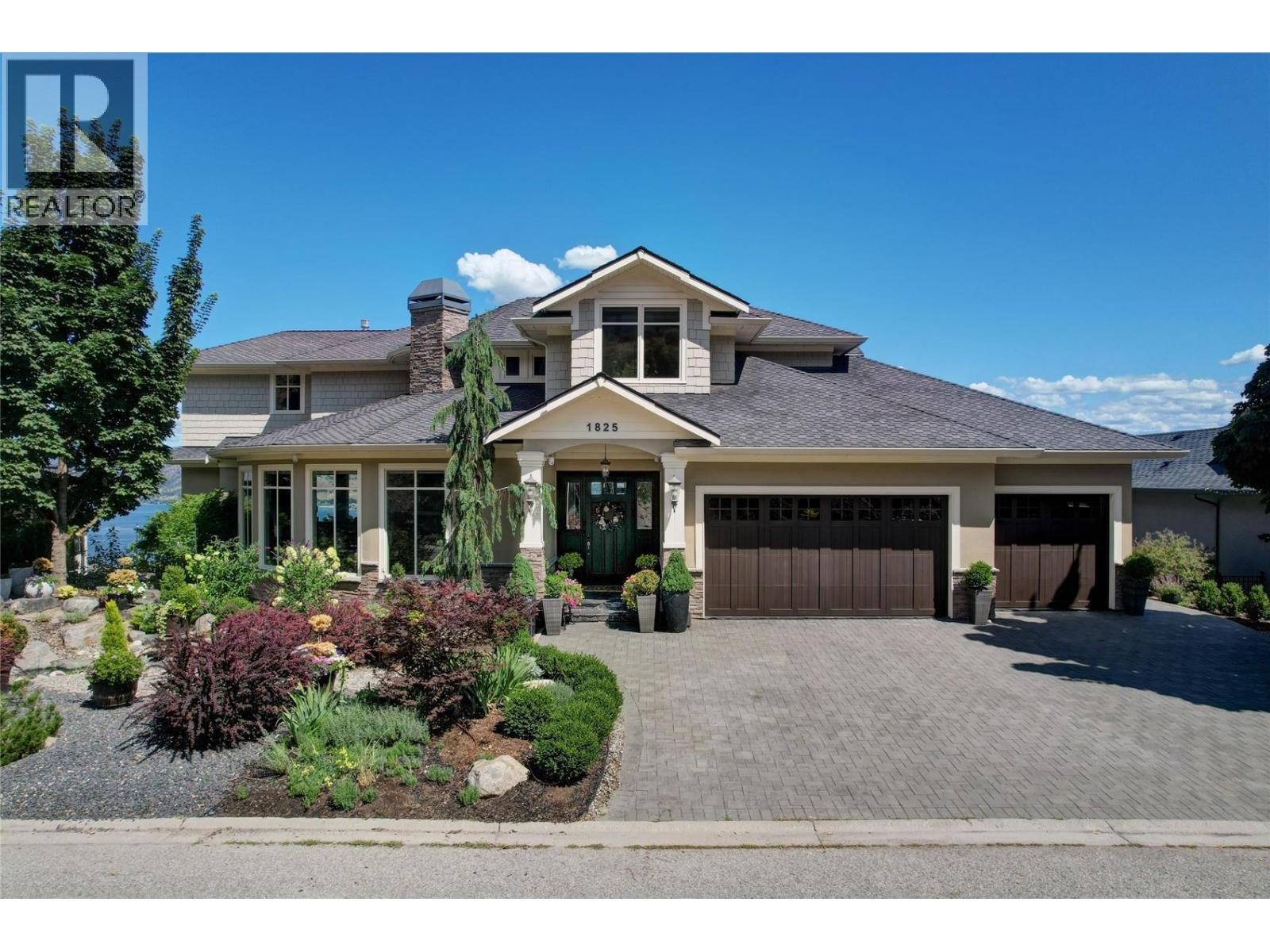 1825 Scott Crescent, West Kelowna