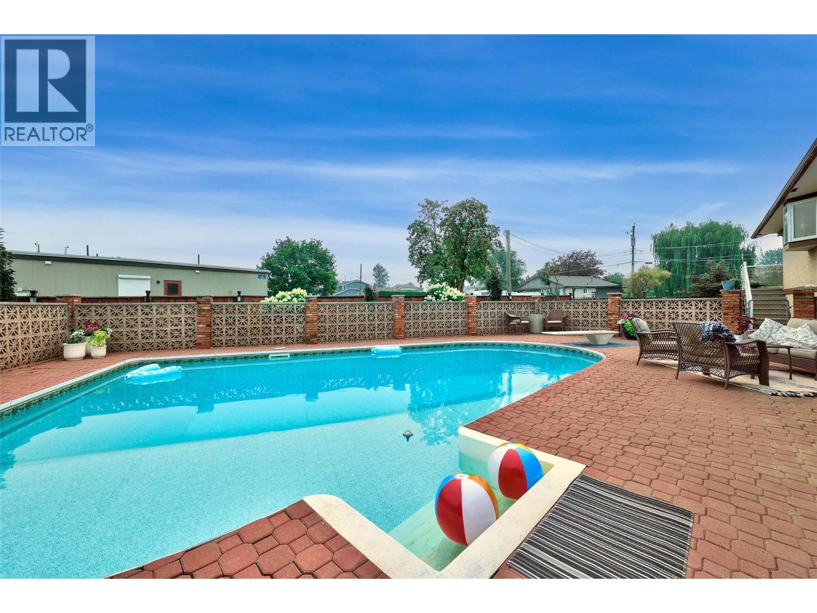 1670 Happyvale Avenue - Image 29