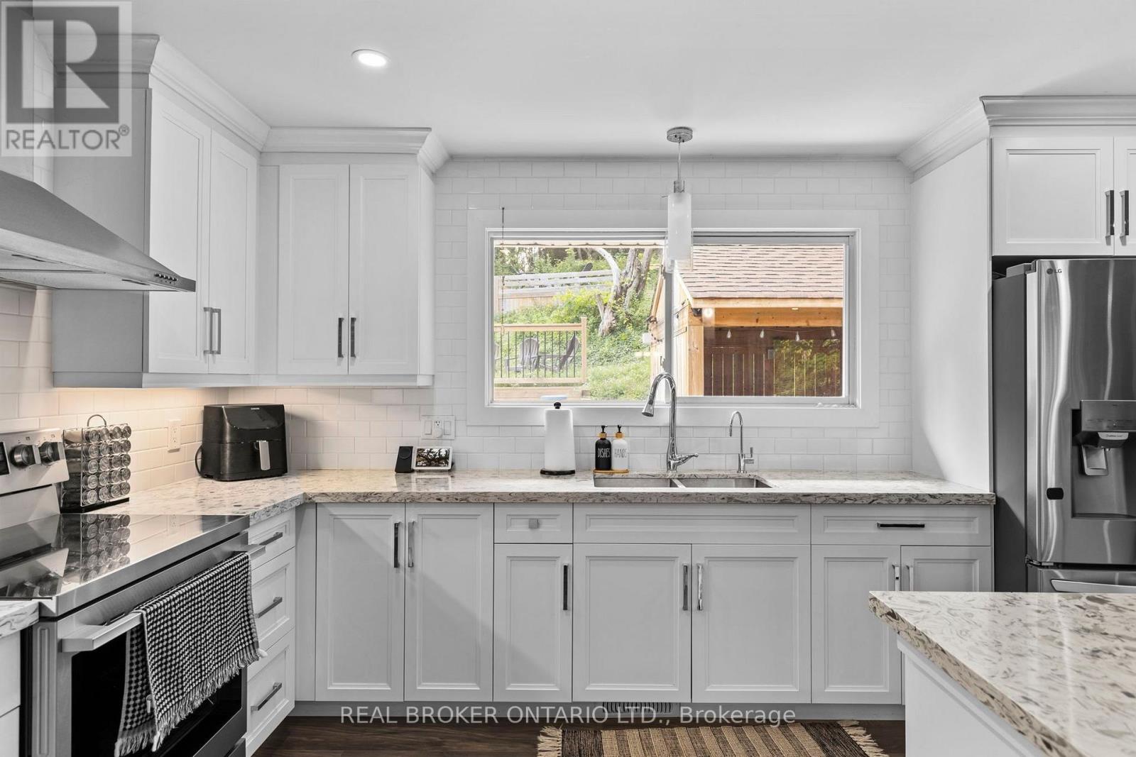 92 QUINN AVENUE - Image 12