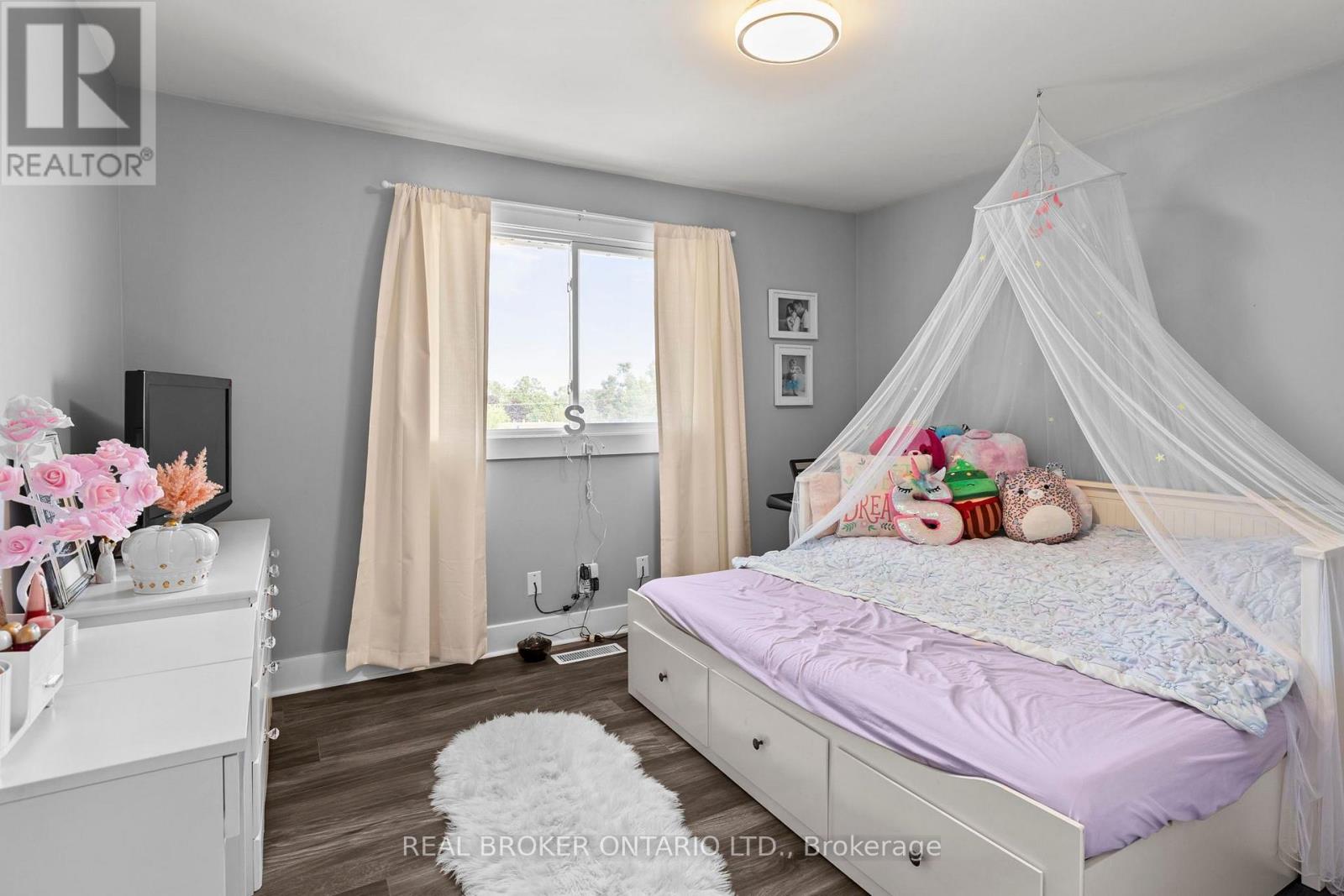 92 QUINN AVENUE - Image 16