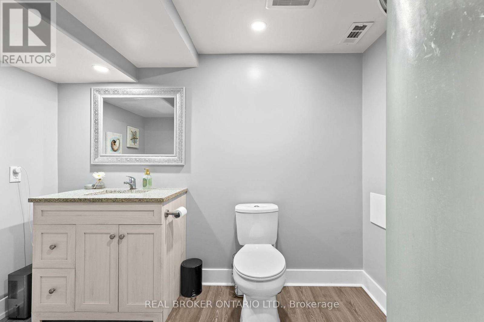 92 QUINN AVENUE - Image 25