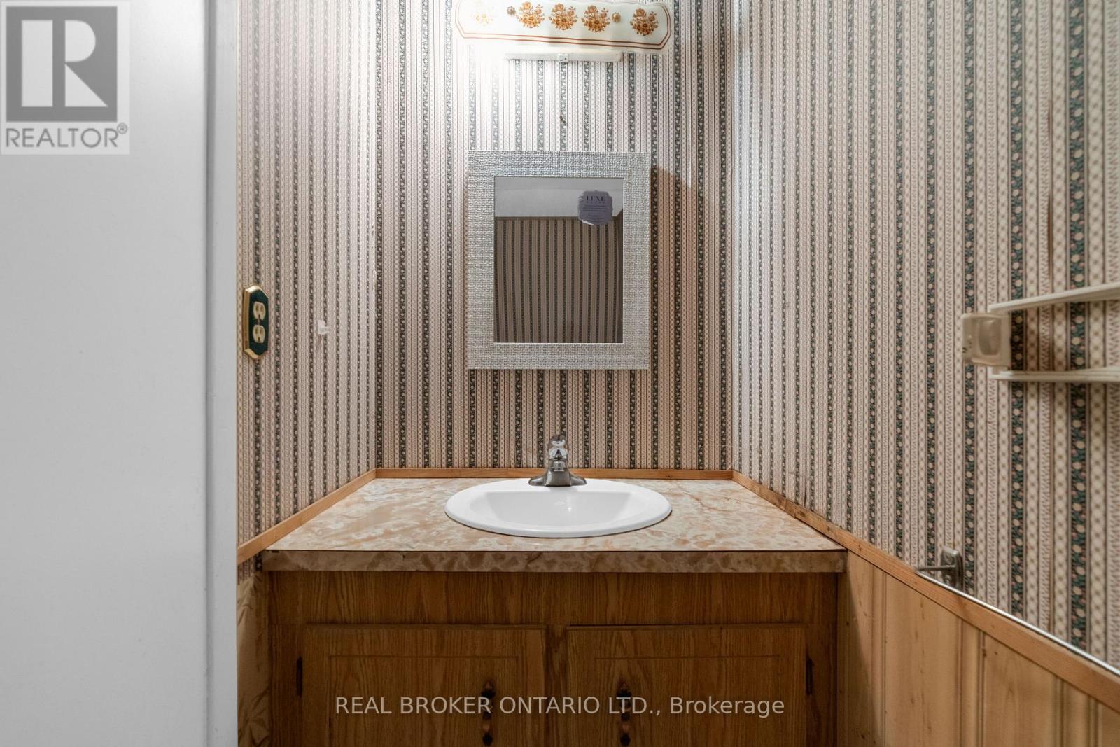 57 BERNICK DRIVE - 26