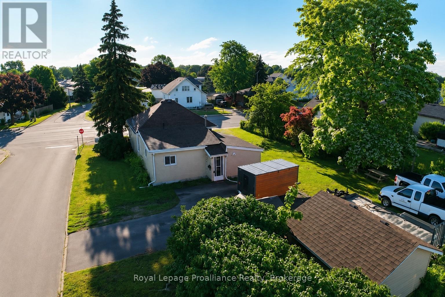 252 SIDNEY STREET - 2