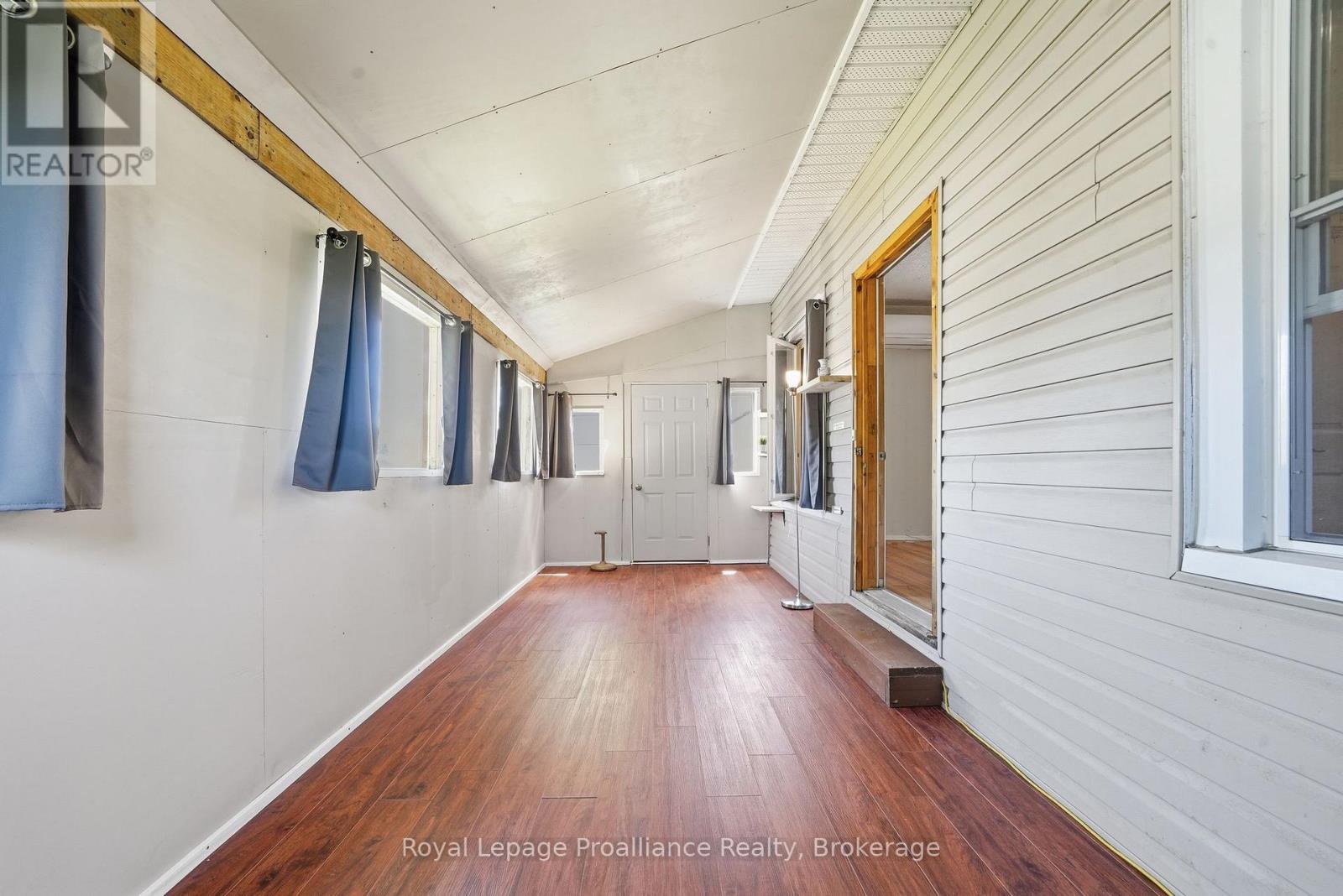 252 SIDNEY STREET - Image 20