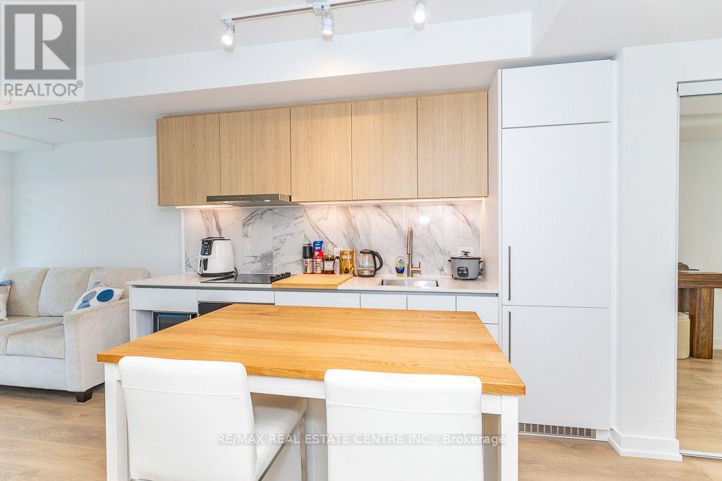 #232 1100 SHEPPARD AVENUE W - 6
