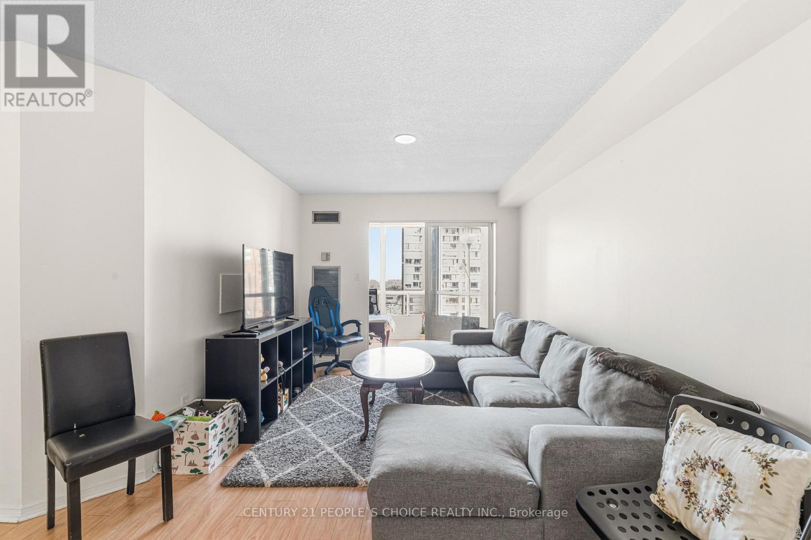 #1413 155 HILLCREST AVENUE - 20